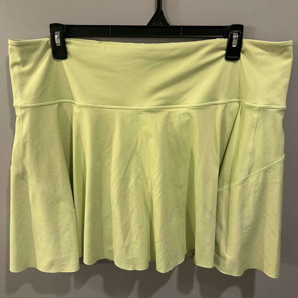 Athleta Ace Tennis Skort 15 1/2” Size 2X Slime Green - Picture 2 of 7